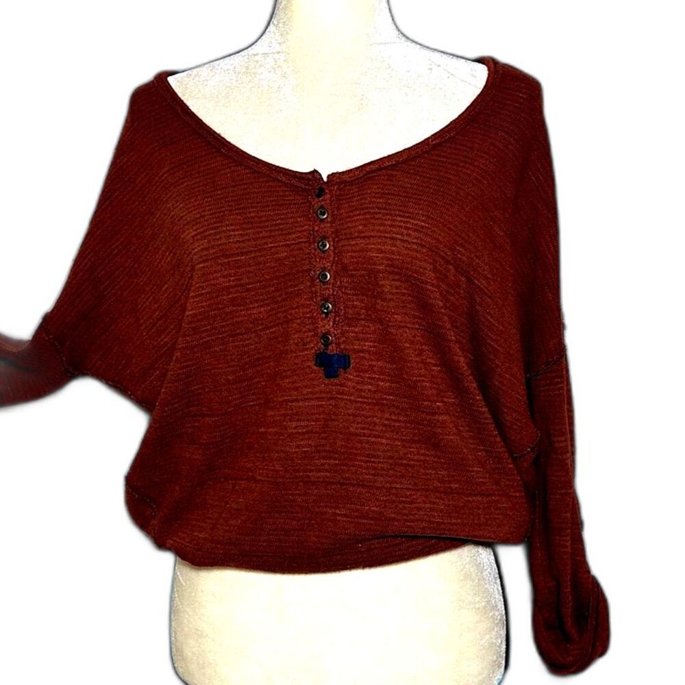 🌟 We The Free Dolman Roll Tab Sleeve Henley Top - Picture 3 of 7